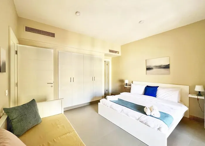 Minimal & Central 1Bdr Apt Abu Tig Marina