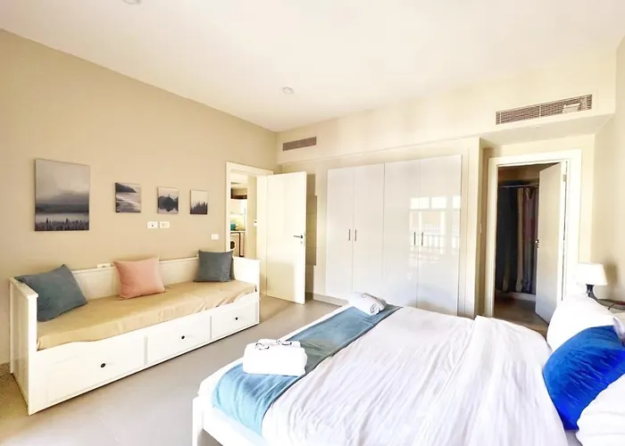 Minimal & Central 1Bdr Apt Abu Tig Marina