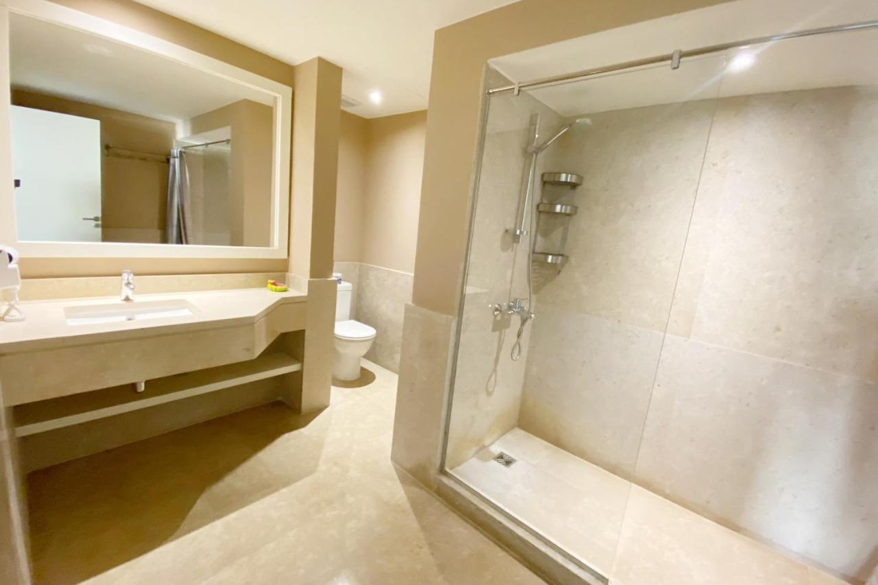 Minimal & 1bdr Abu Tig Marina Apartment