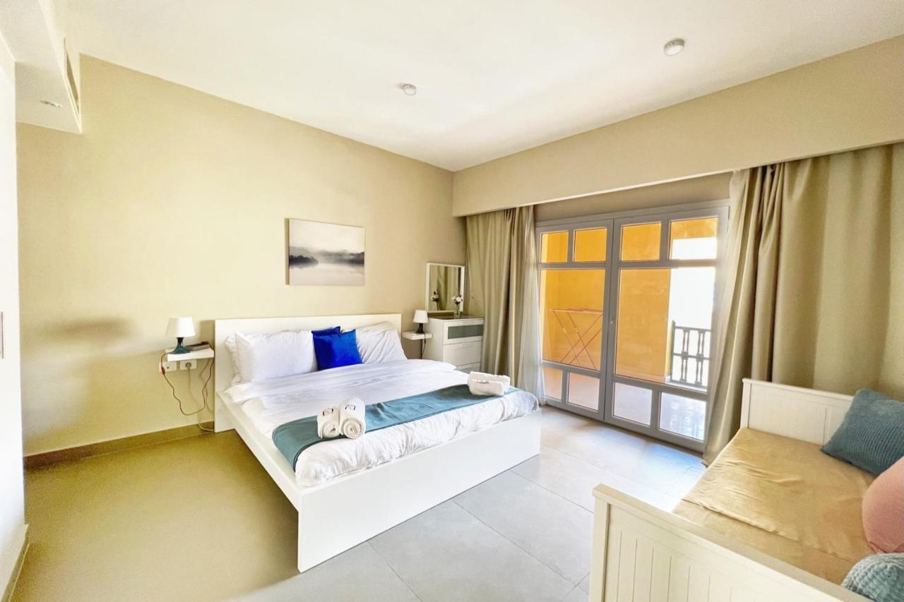 Minimal & 1bdr Abu Tig Marina *