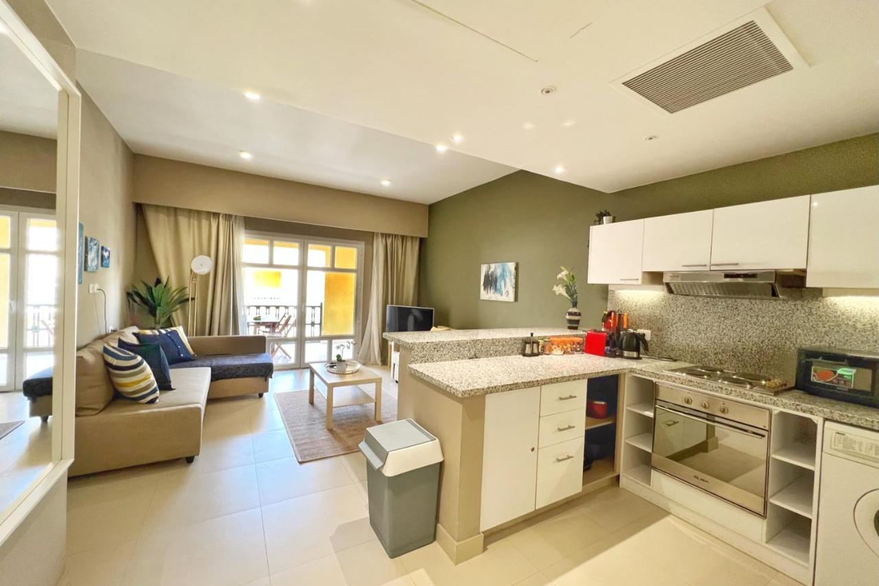 Minimal & 1bdr Abu Tig Marina Apartment