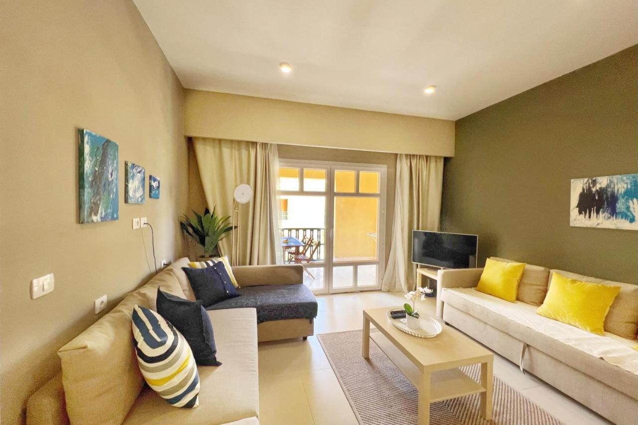 Minimal & 1bdr Abu Tig Marina *